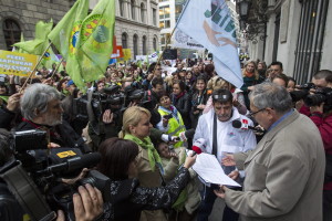 A sztrájkkészültség egyelőre marad