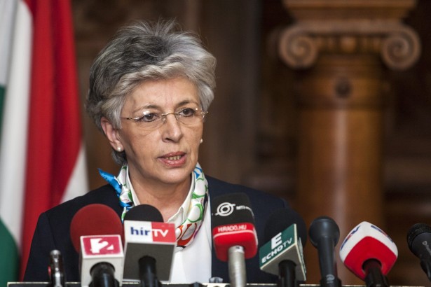 Aláírtak a pedagógusok