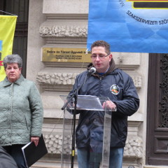 Blokád és tüntetés