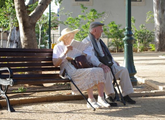 Alaptörvényben szavatolt jogokat is kérnek a nyugdíjasok
